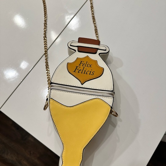 Unique Vintage Harry Potter Purse - Picture 2 of 4